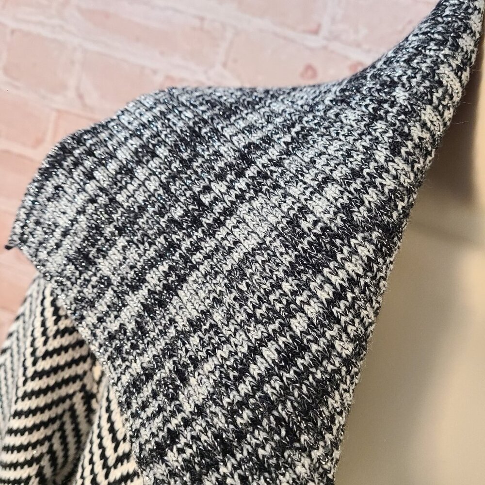 White House Black Market Sweater Coat Chevron Print Mid-Length Cardigan Women S - Picture 3 of 13